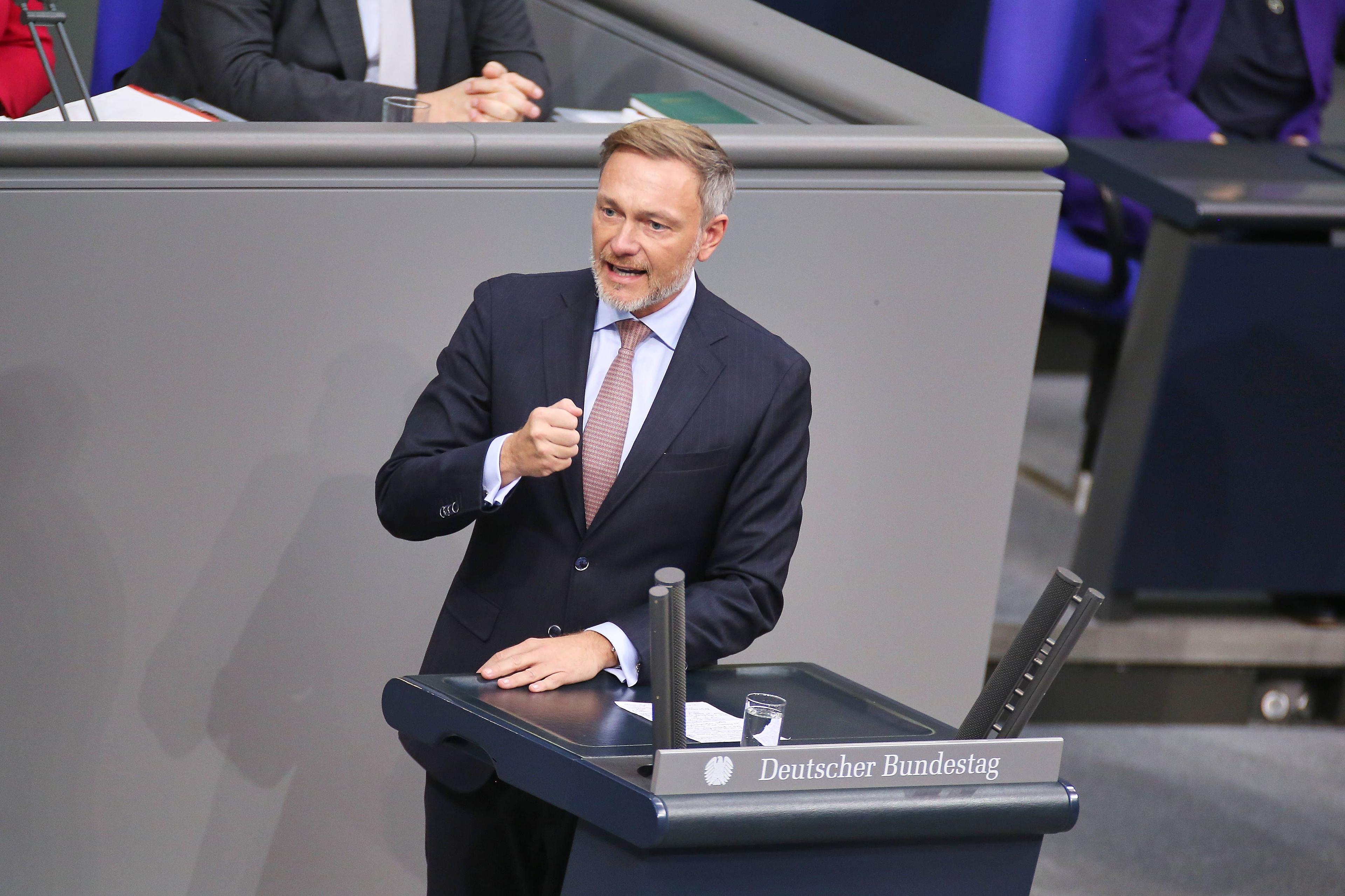 Fordert Bitcoins als Währungsreserven: Christian Lindner im Bundestag, 16. Dezember 2024.